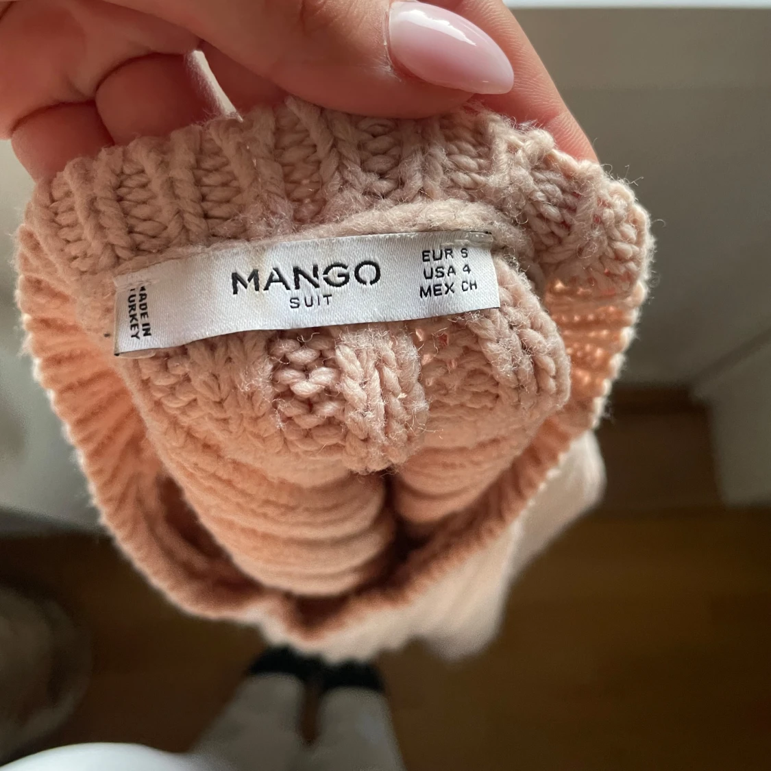 Beige stickad tröja från Mango - 2