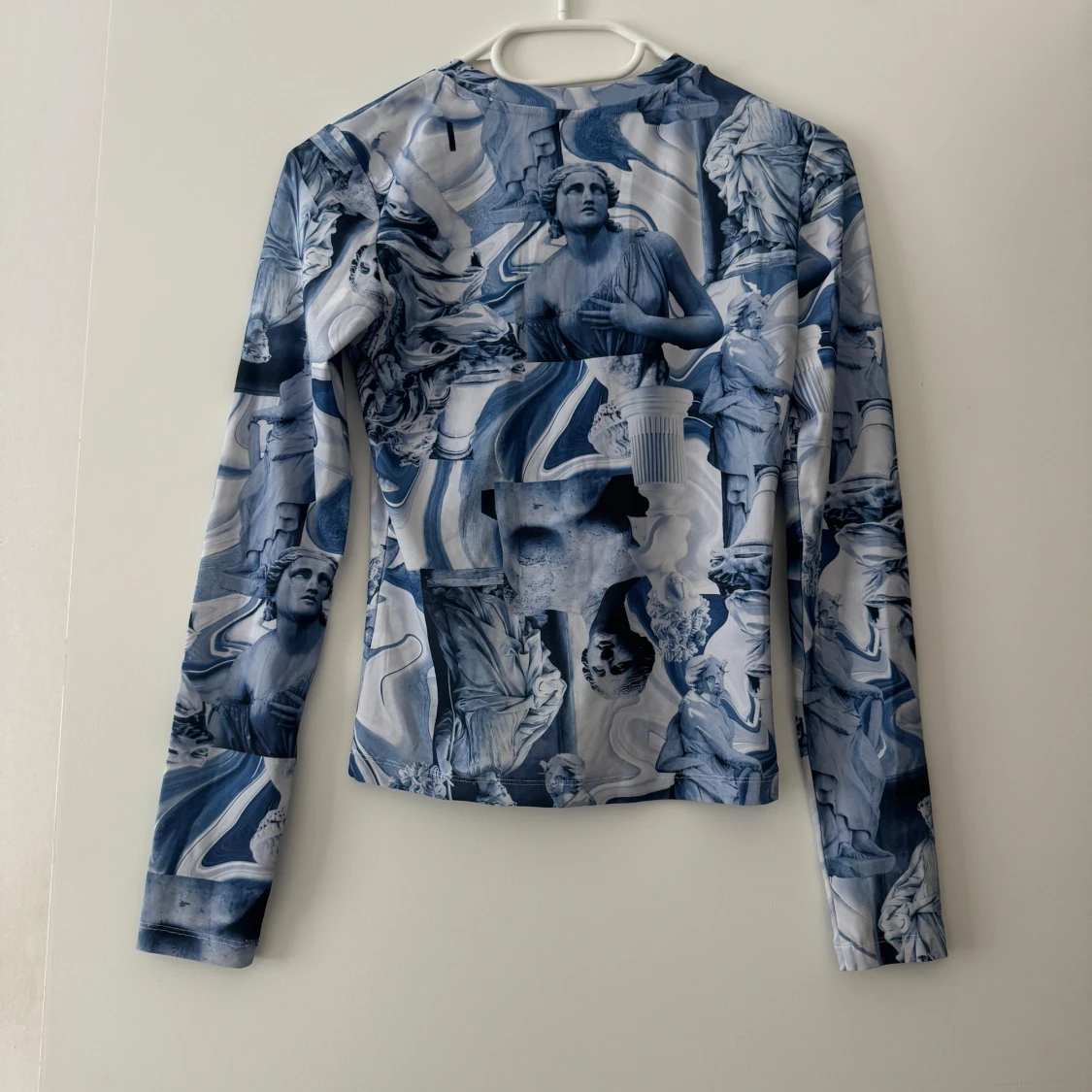 Blåvit långärmad topp från Monki XS - 1