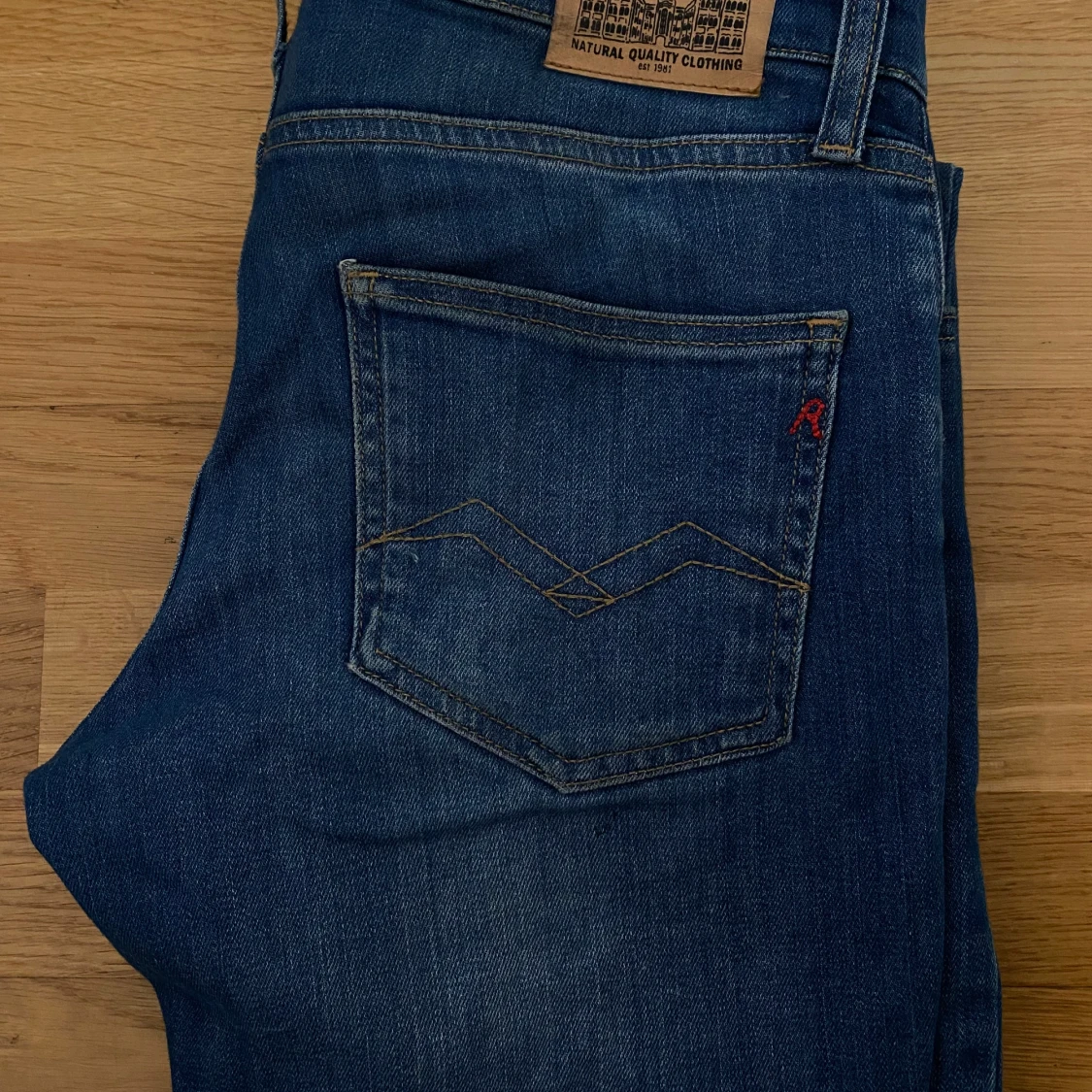 Blå Replay jeans med raka ben - 1