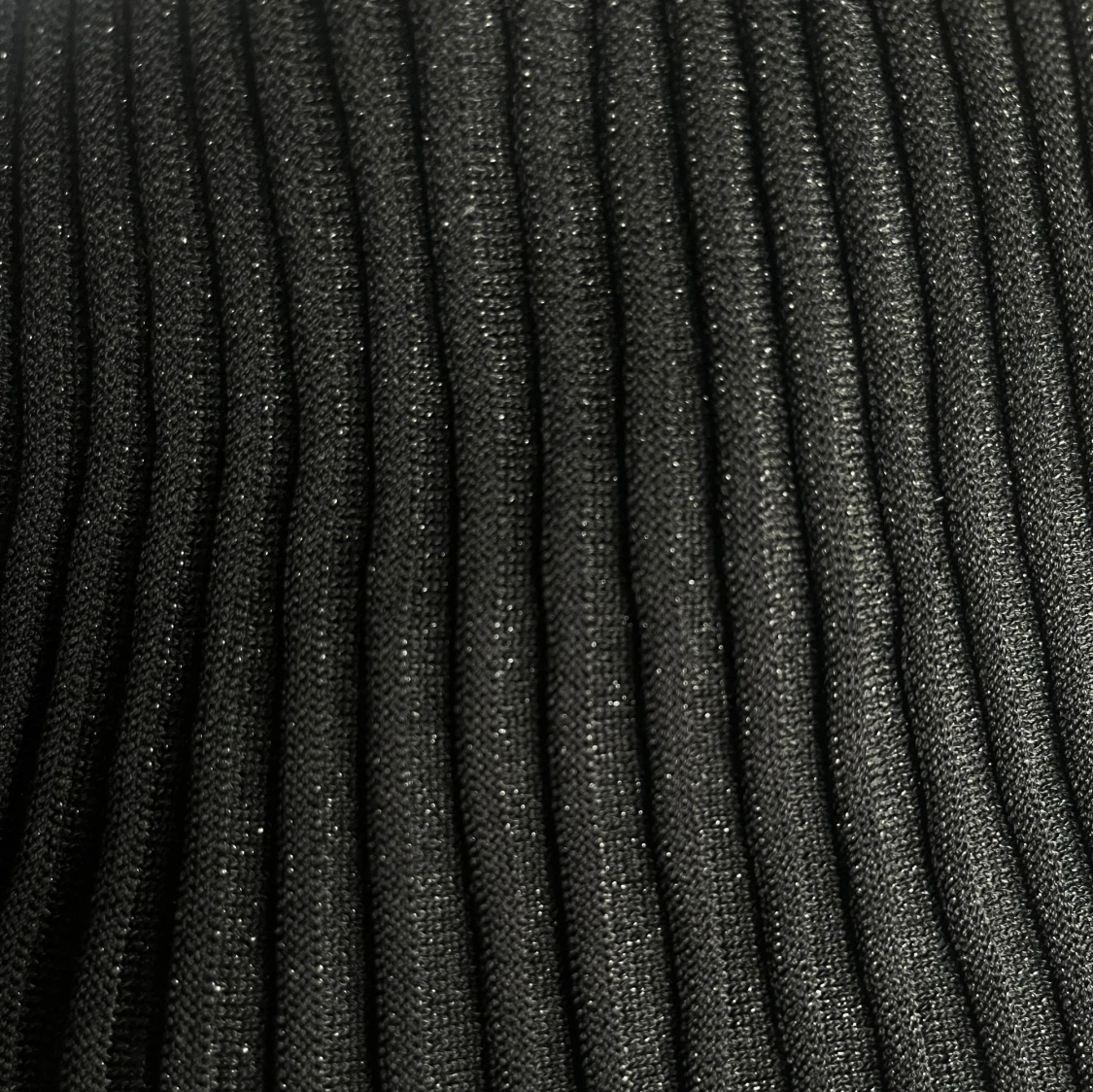 Ribbad klänning - 1