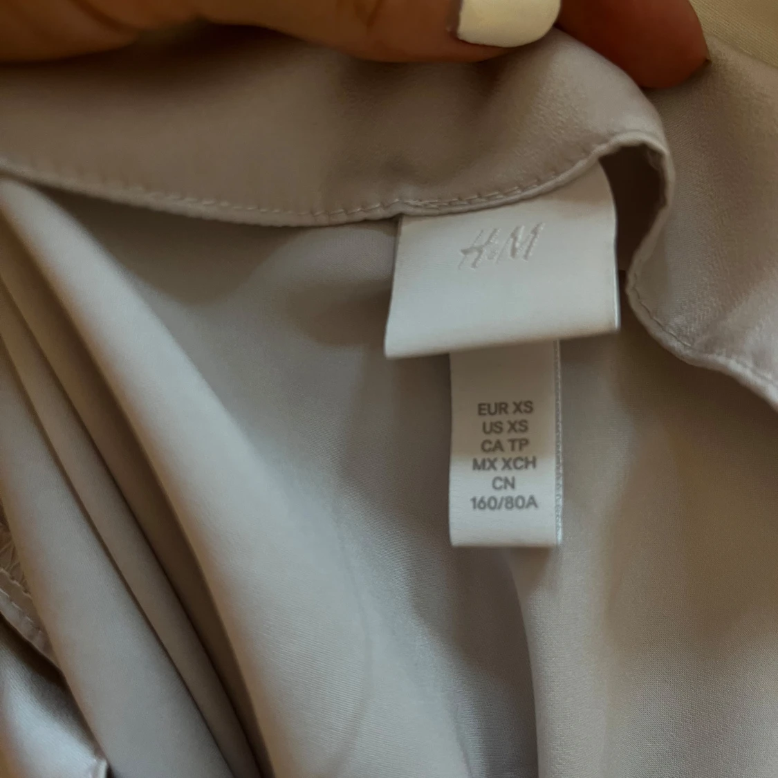  satinklänning från H&M - 3