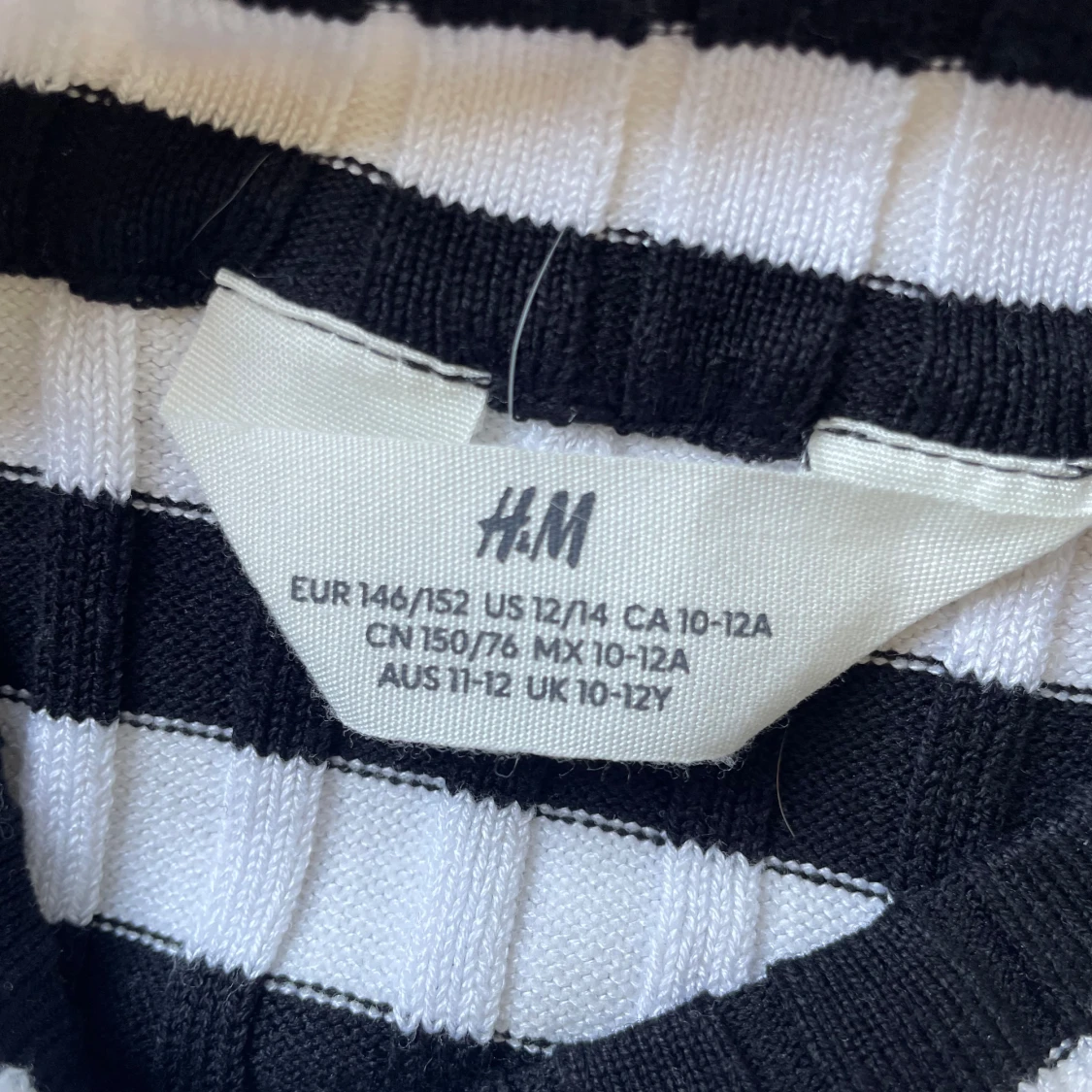Randig ribbad tröja från H&M - 1