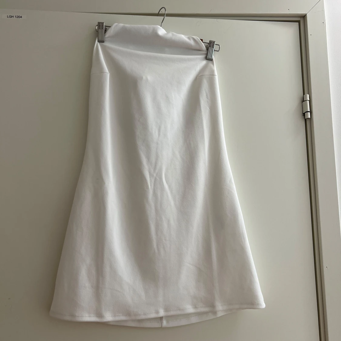 Vit kort klänning från Bik Bok