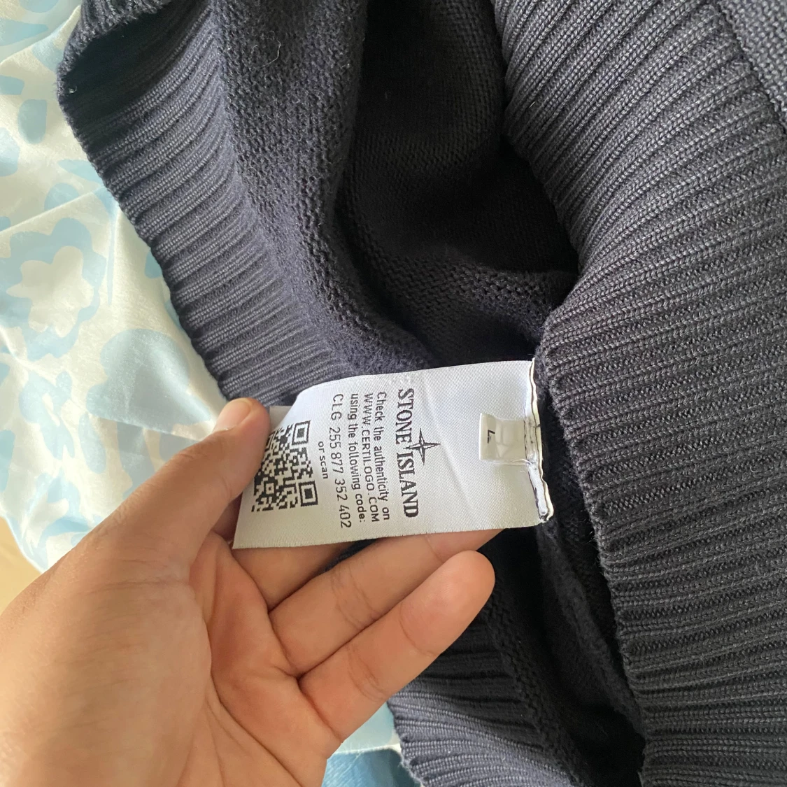 Mörkblå stickad tröja Stone Island - 4