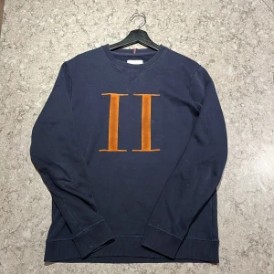 Les deux tröja  - Les deux tröja säljes, storlek M bra skick skriv vid funderingar🤗