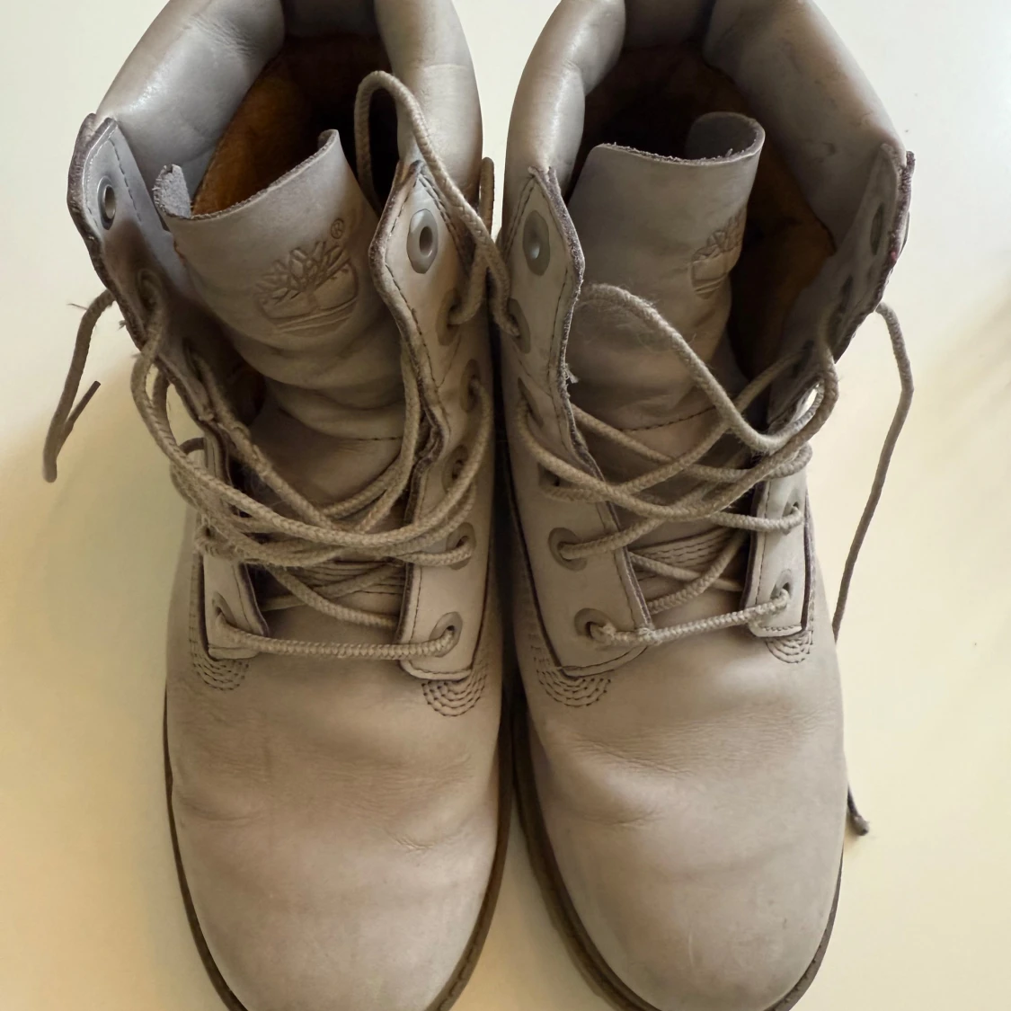 Grå Timberland kängor i skinn/mocka - 2