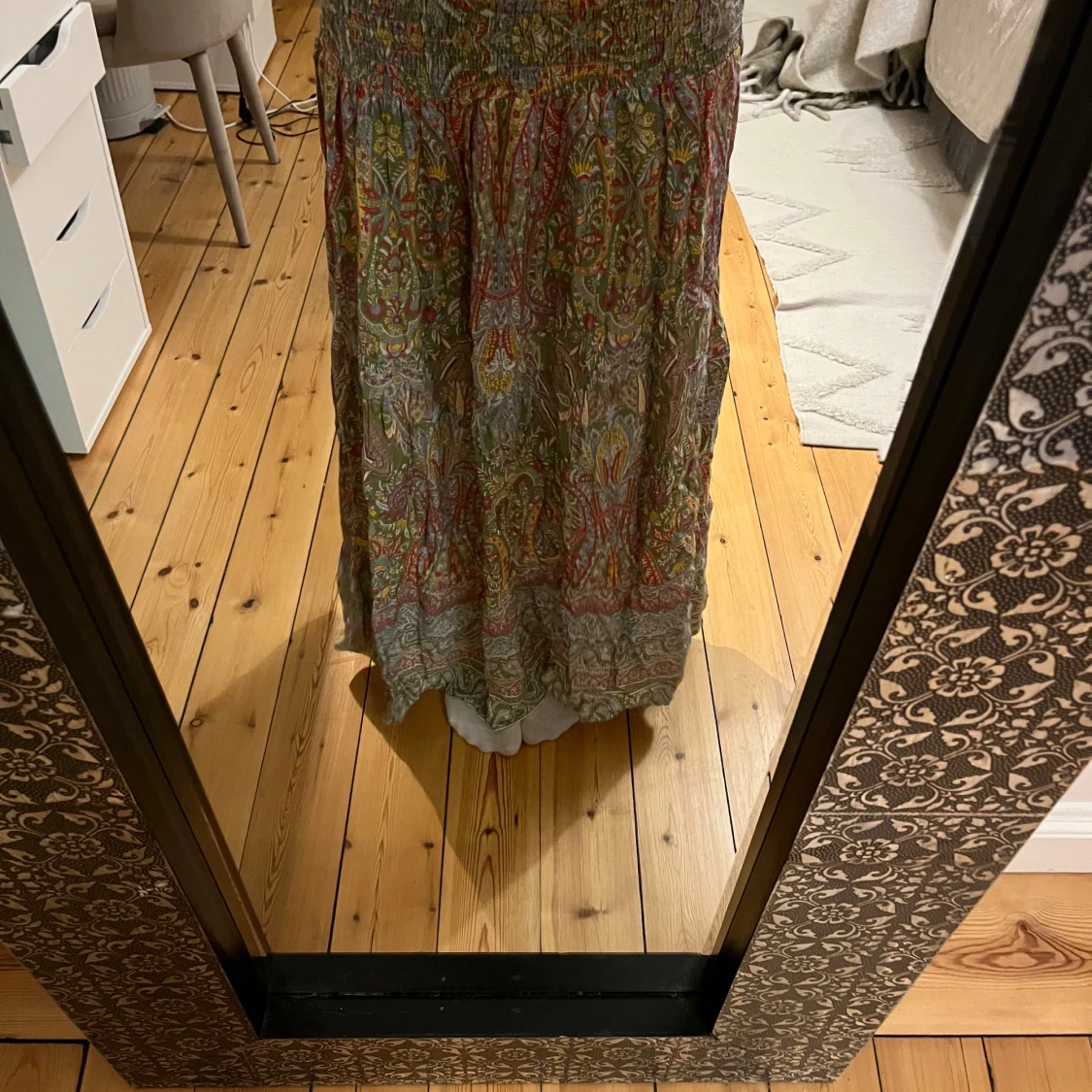 Mönstrad långkjol i boho-stil