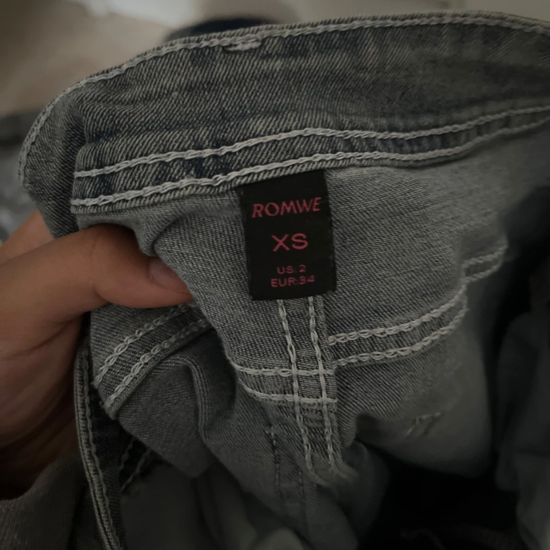 Grå bootcut jeans från Romwe - 2