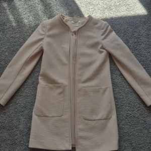 Ljus rosa kavaj - Super fin kavaj från h&m 