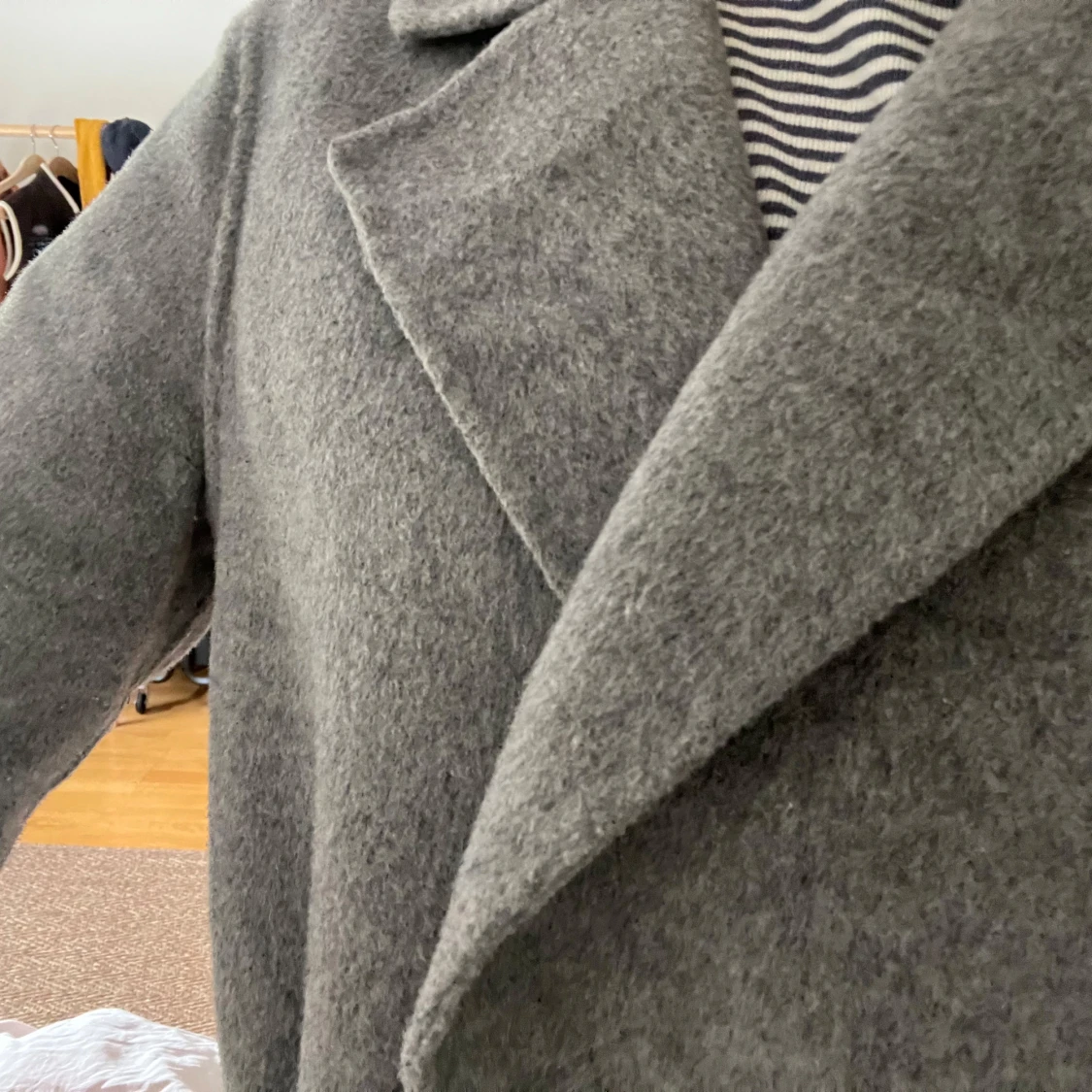 Grå kappa med bälte - 3