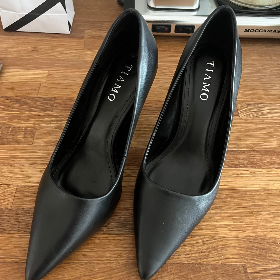 Svarta pumps från Tiamo