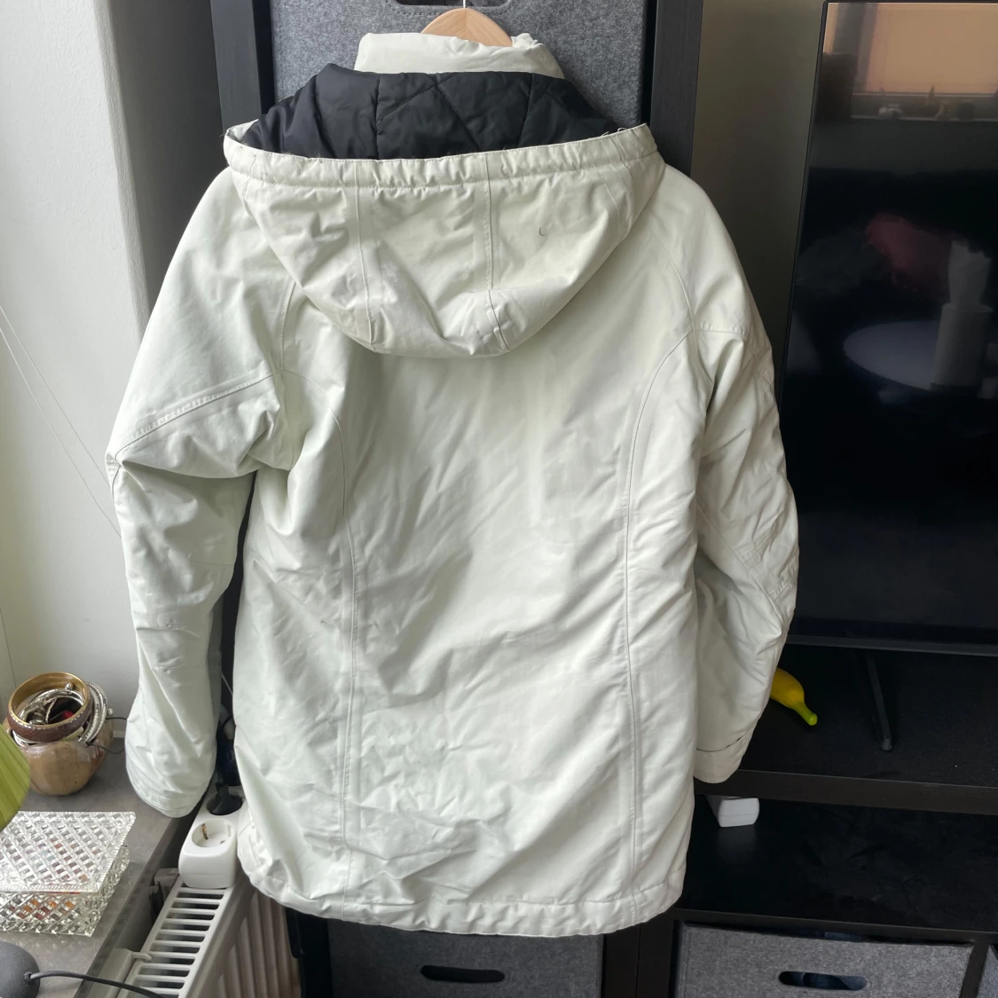 Vit vindjacka från Fjällräven - 1