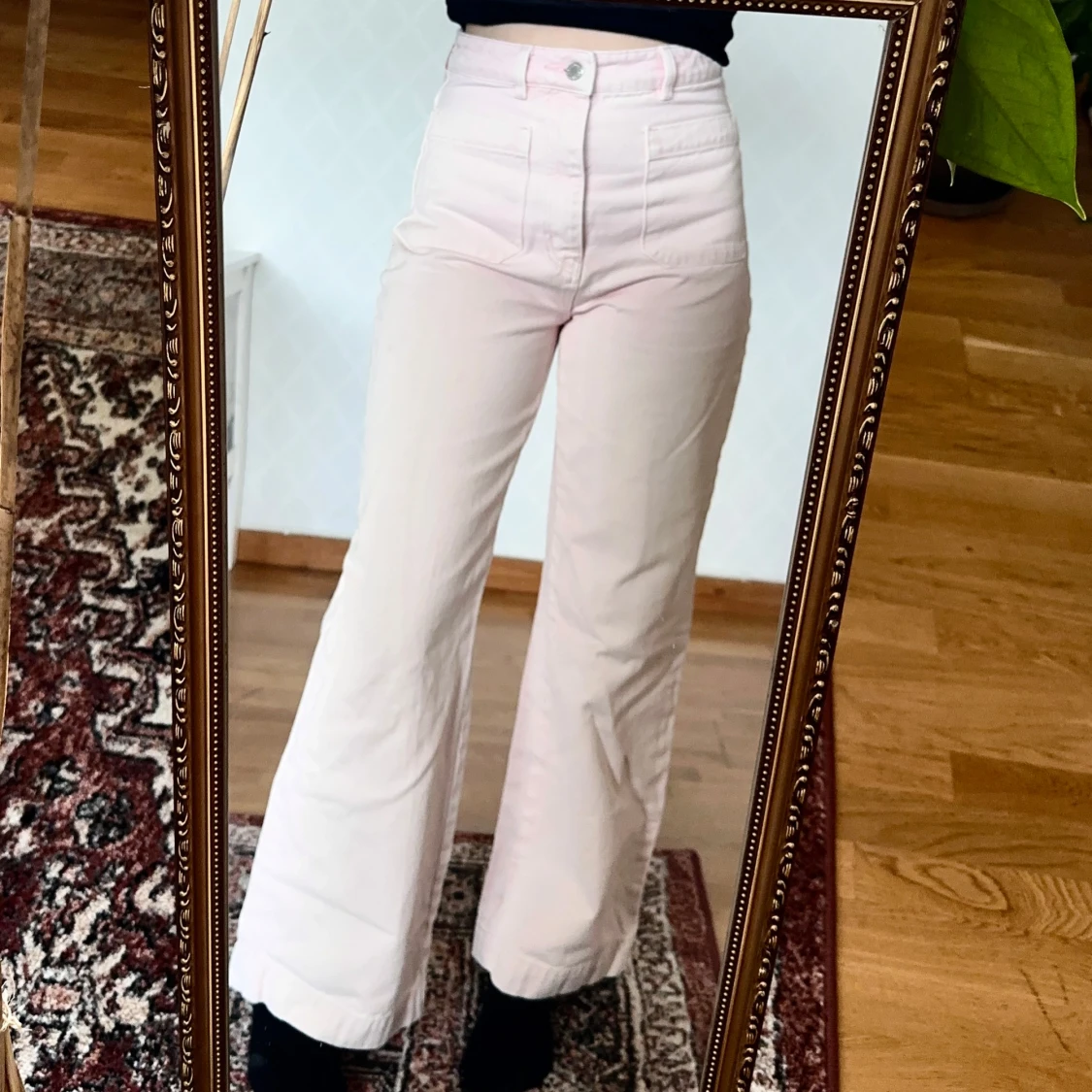 Ljusrosa jeans från Rollas