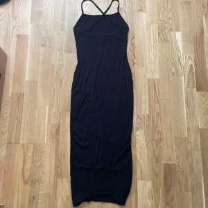 Skims liknande bodycon klänning - Jättesnygg långklänning utan defekter 