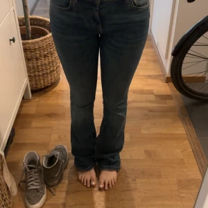 Lågmidjade jeans  - Superfina från Zara och passar till allt 
