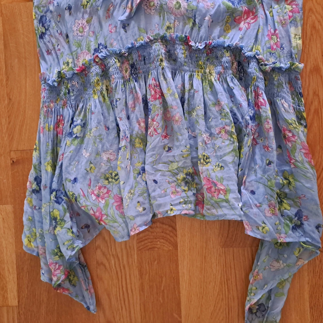 Blommig blå klänning från Zara - 2