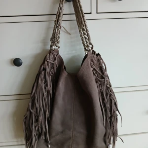 Roberto Cavalli Regina Fringe Hobo - Bra använd skick..100% mocka
