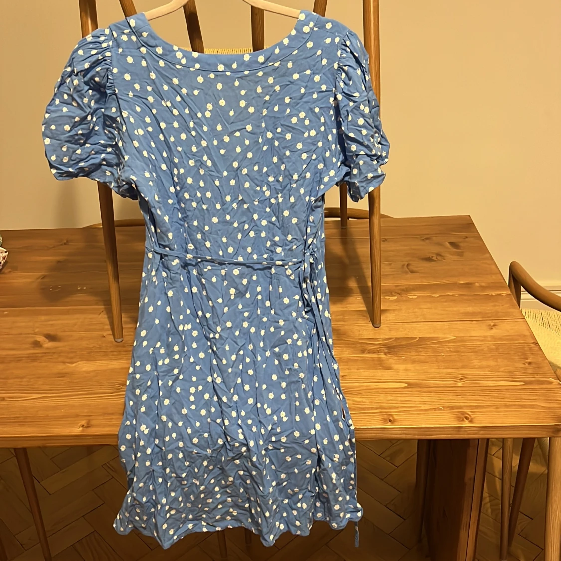 Blommig kortklänning - 2