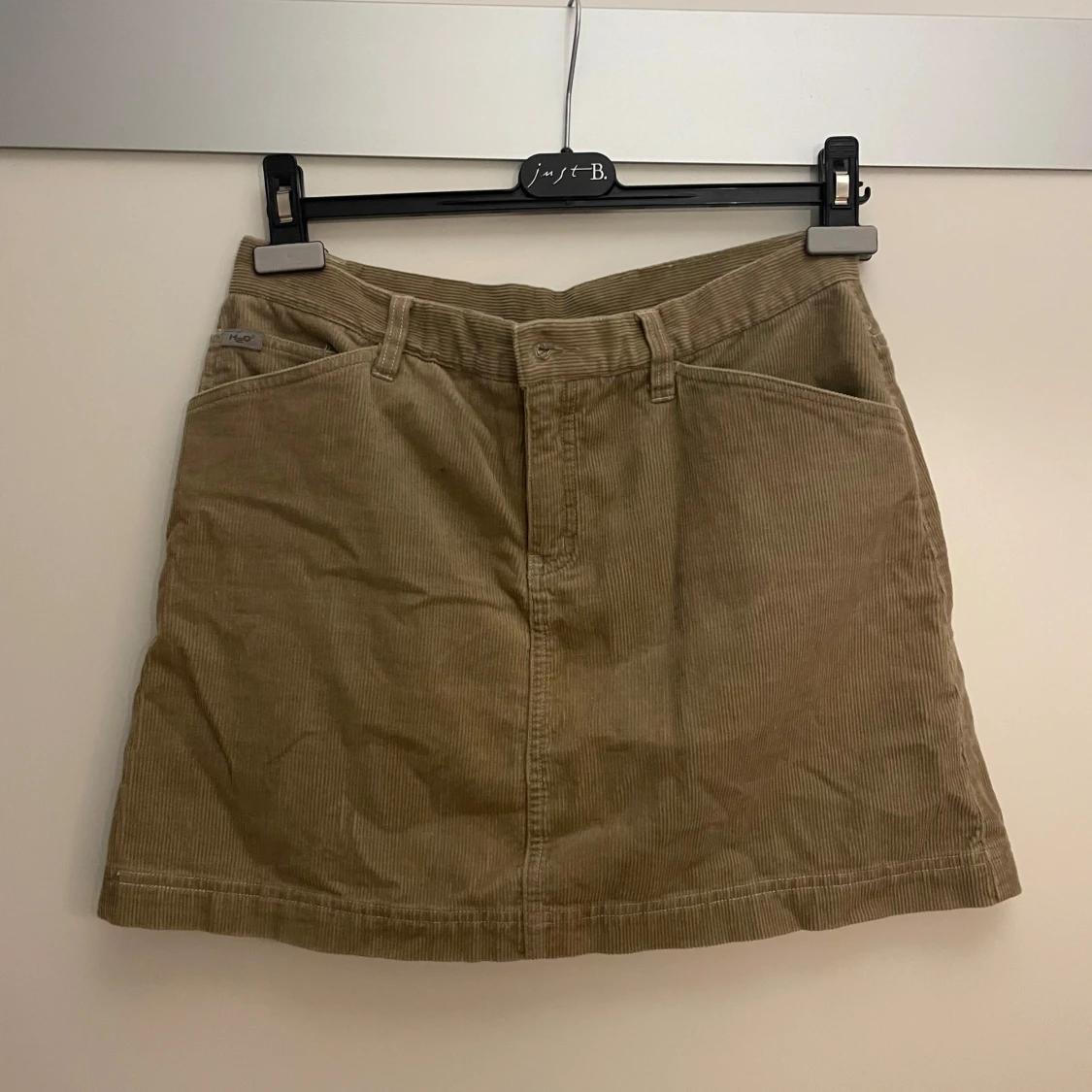 Beige manchesterkjol från H2O Woman - 3