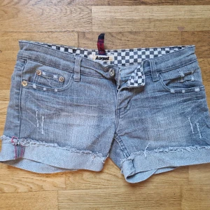 Lågmidjade short - Bra skick
