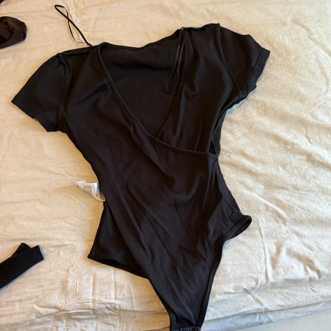 Brun ribbad ärmlös klänning - 3