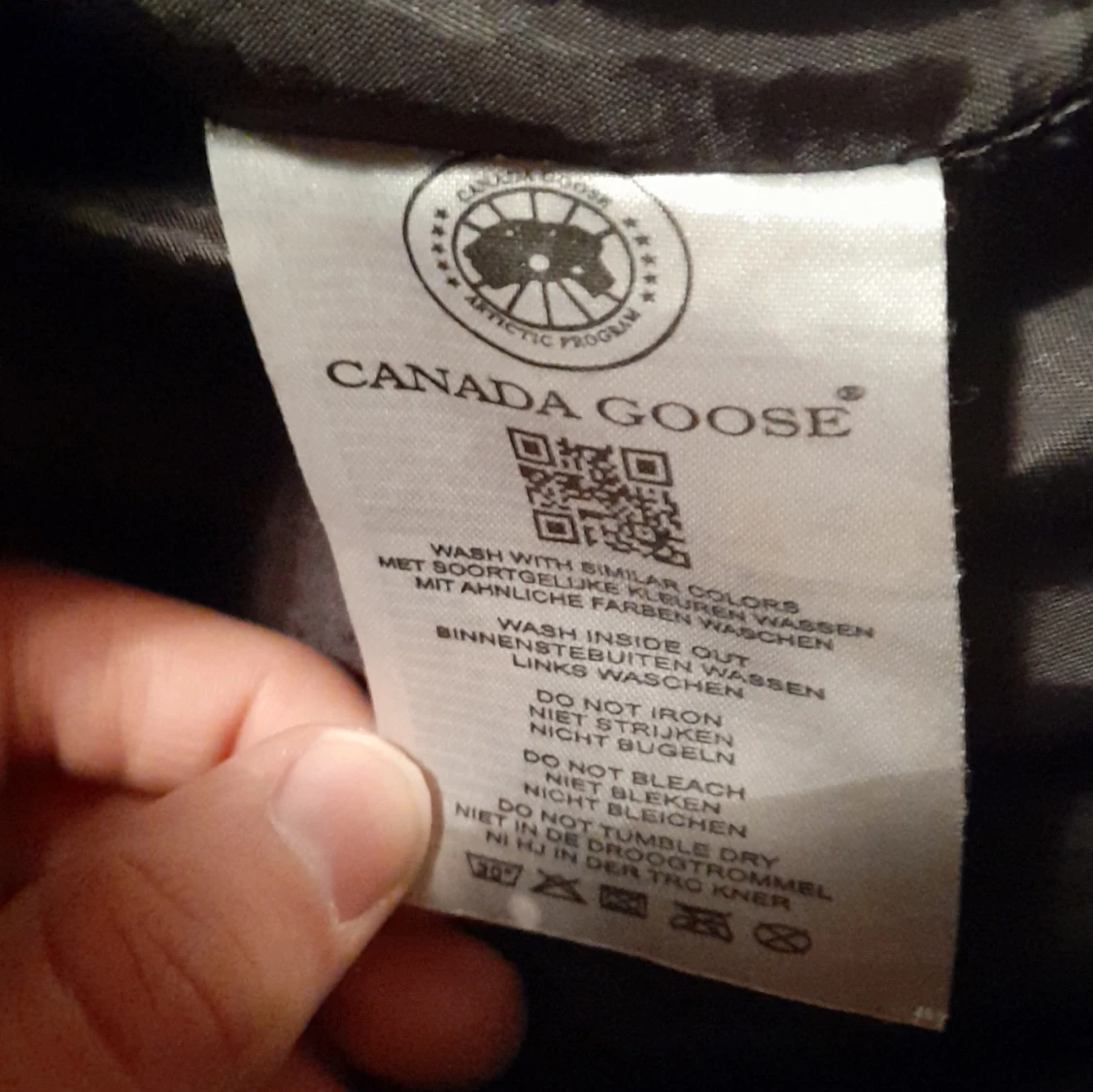 Svart dunväst från Canada Goose - 4