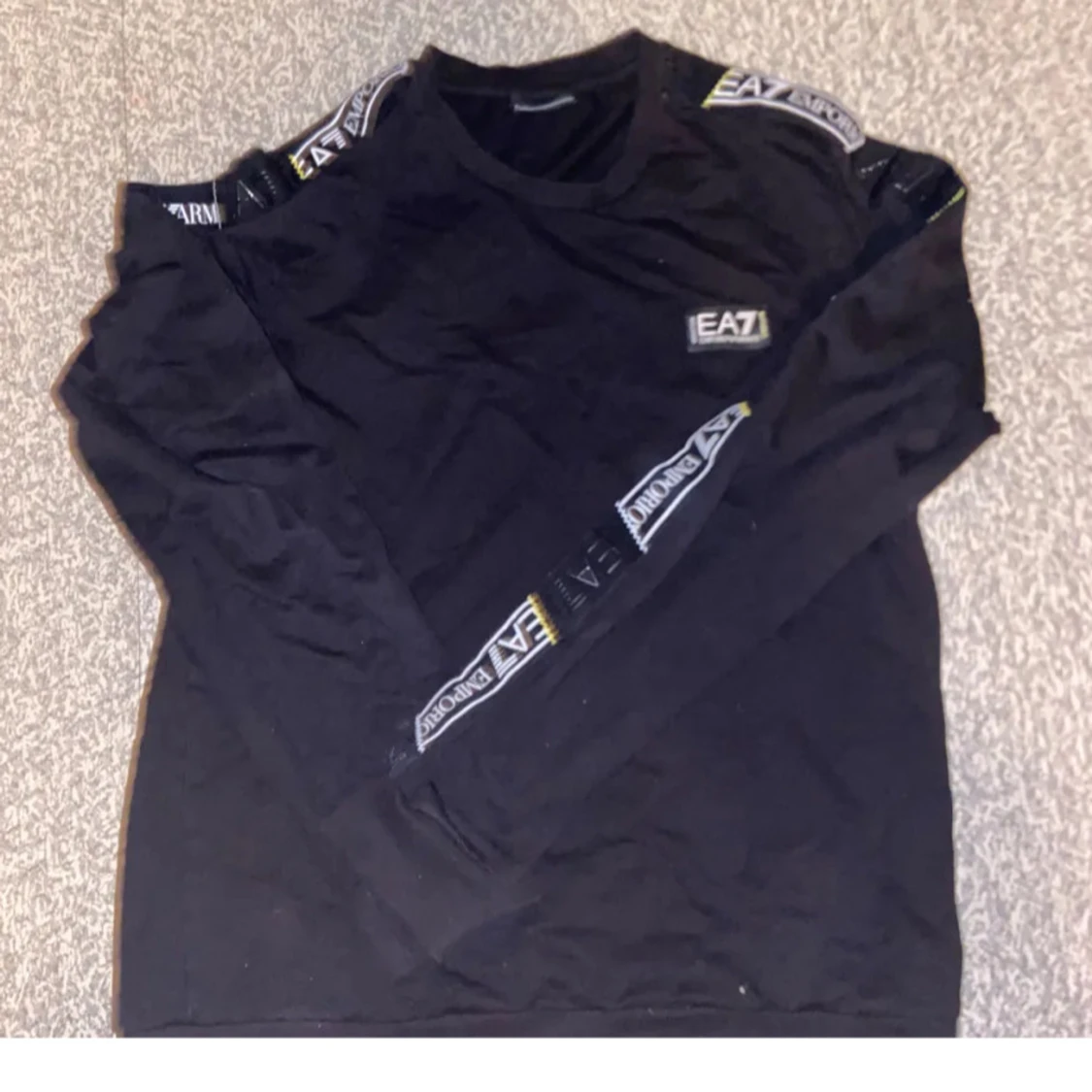 Svart långärmad tröja från EA7 Emporio Armani