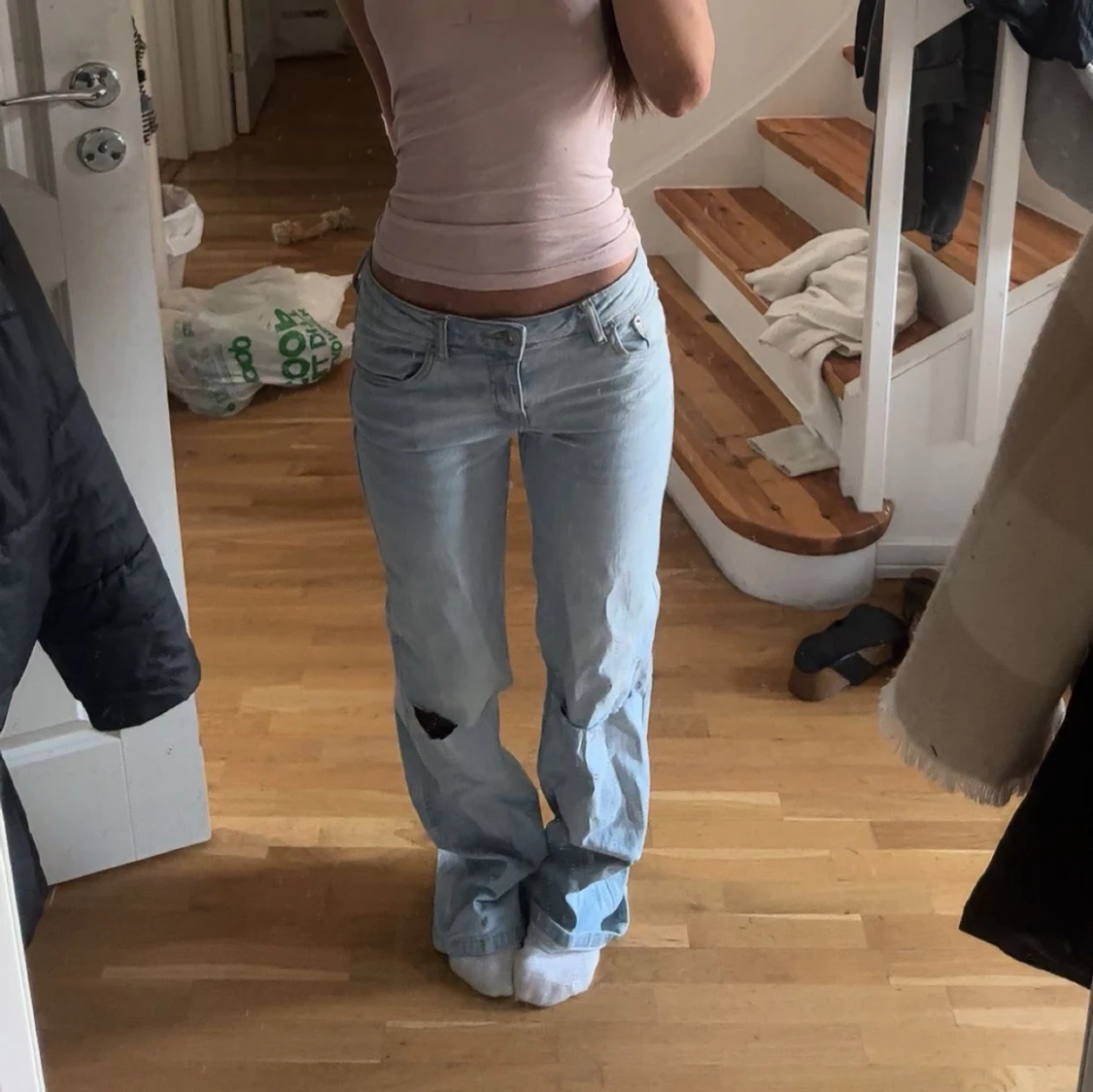 Ljusblå jeans med hål från 157 - 3