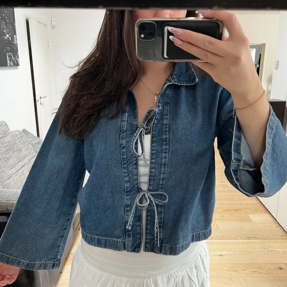 Blå jeansjacka med snörning - 1