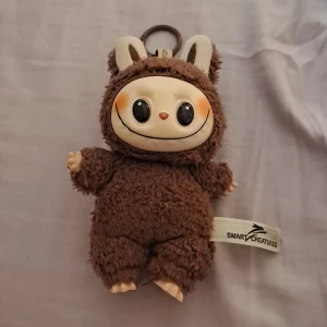 Brun secret labubu - Supersöt liten labubu från popmart