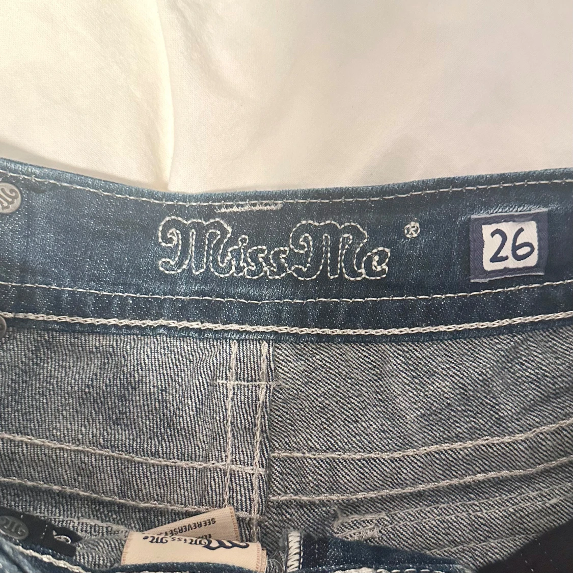 Miss Me jeansshorts med bling, stl 26 - 3