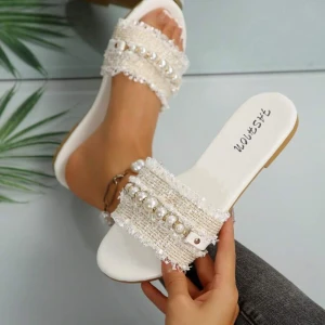 Sandaler oanvönda - Strl 39 men tycker inte d där bekväma