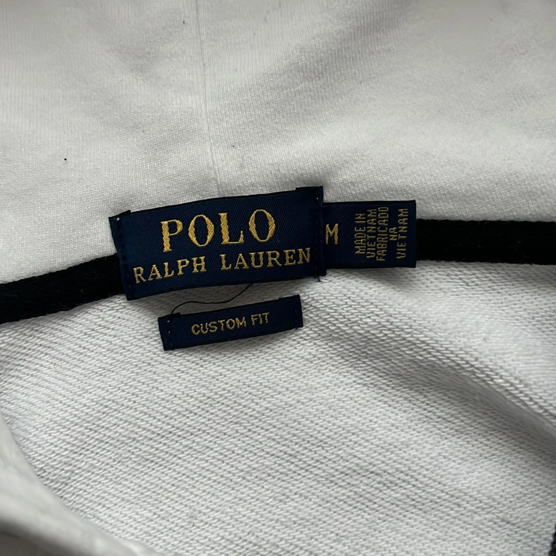 Vit hoodie från Polo Ralph Lauren bra skick nästan helt ny  - 2
