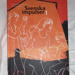 Svenska Impulser 1 - Sanoma Utbildning - Svenska Impulser 1 bok,   ISBN: 978-91-622-7072-8  bra skick, inga skador men var tvungen att ta bort en jätte liten del av en tom sida där namnet stod skrivet,