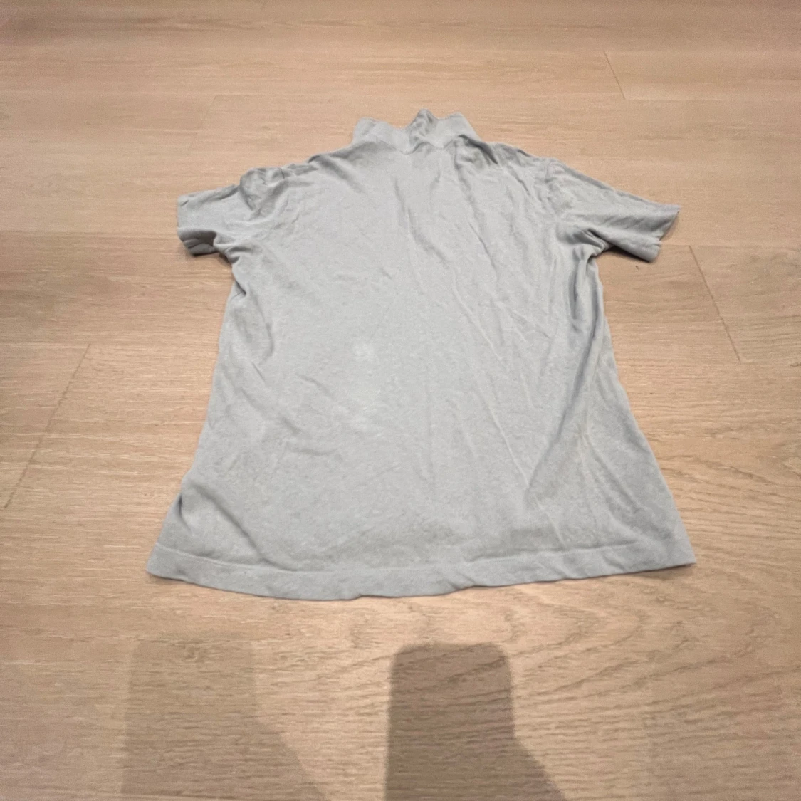 Ljusgrå piké från Massimo Dutti - 2