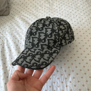 Klassisk dior keps - Snygg CD (dior) keps