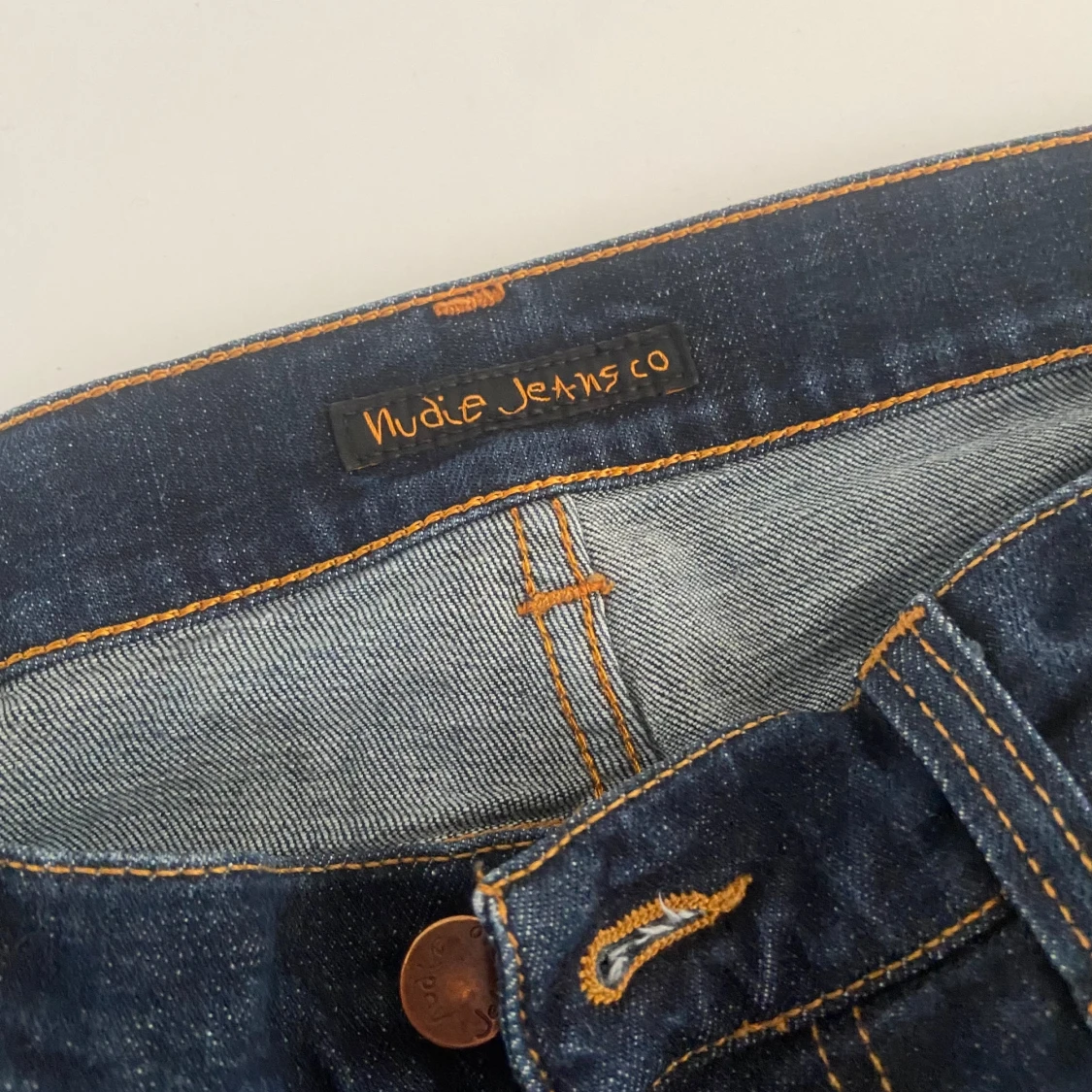 Mörkblå jeans från Nudie Jeans  - 1