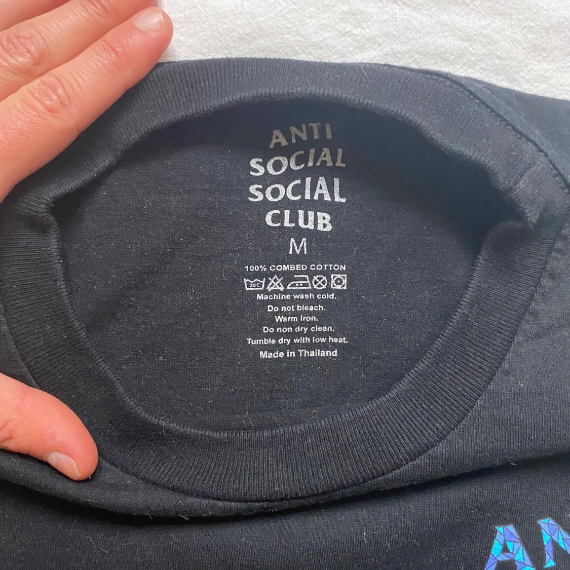 Svart t-shirt från Anti Social Social Club - 2