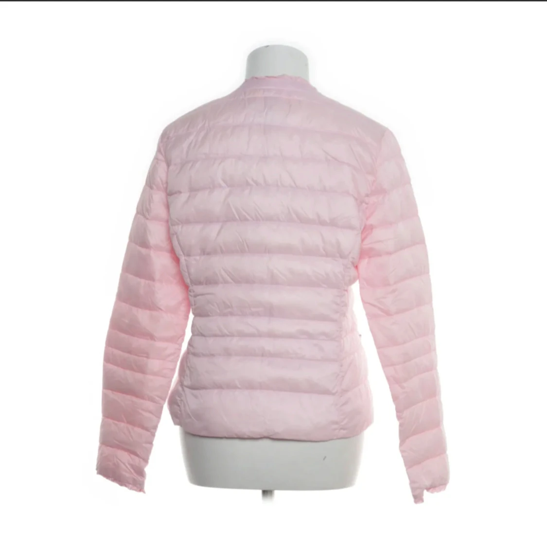 Rosa dunjacka med knappar - 2