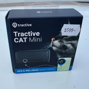 Petcube Cam 1080p HD Wi-Fi Smart Pet Camera - Säljer en Petcube Cam med 1080p HD-upplösning och Wi-Fi-anslutning för smart övervakning av husdjur. Perfekt för att hålla koll på dina fyrbenta vänner när du inte är hemma. Enkel att installera och använda.