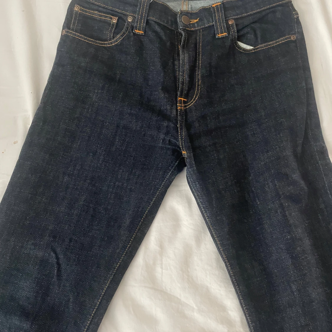 Mörkblå jeans från Nudie Jeans