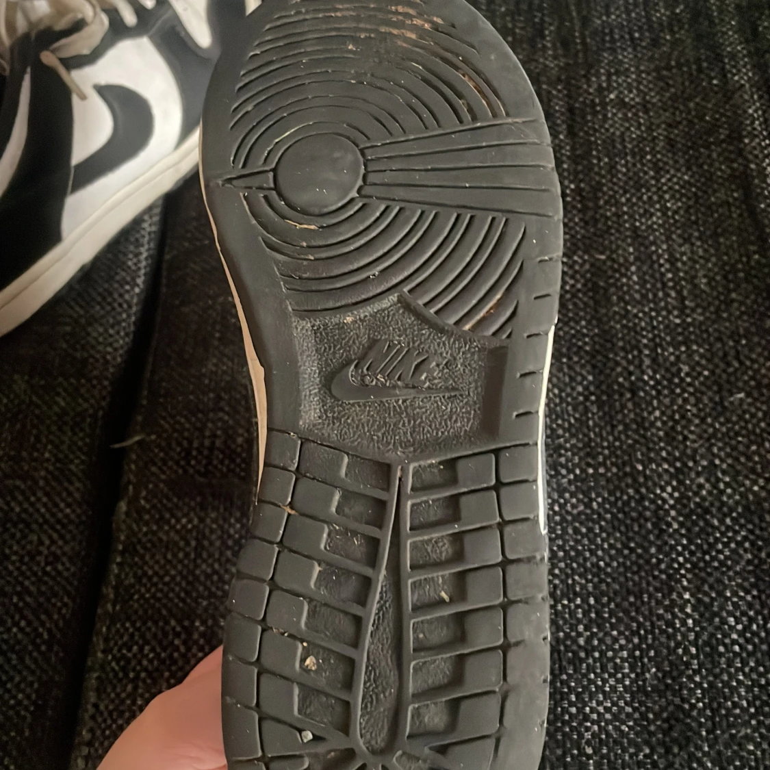 Nike Dunk i svart och vit - 3