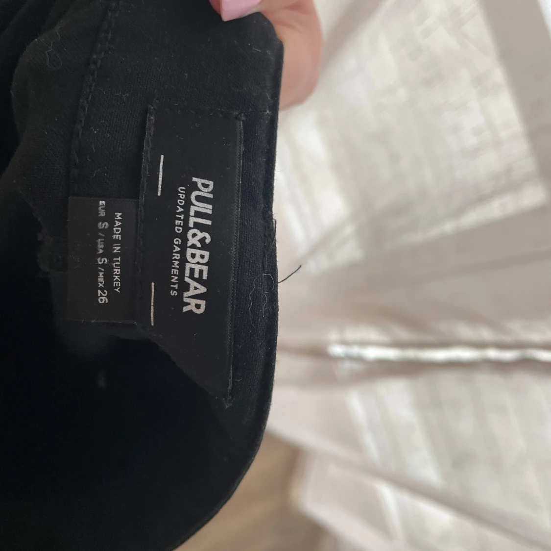 Svarta byxor från Pull&Bear - 1