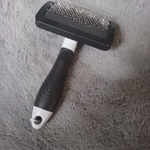 Borste - Borste till kanin, katt eller hund