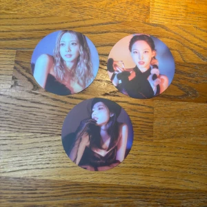 Twice cirkel stickers  - Från Twice Ready To Be Digipack album!