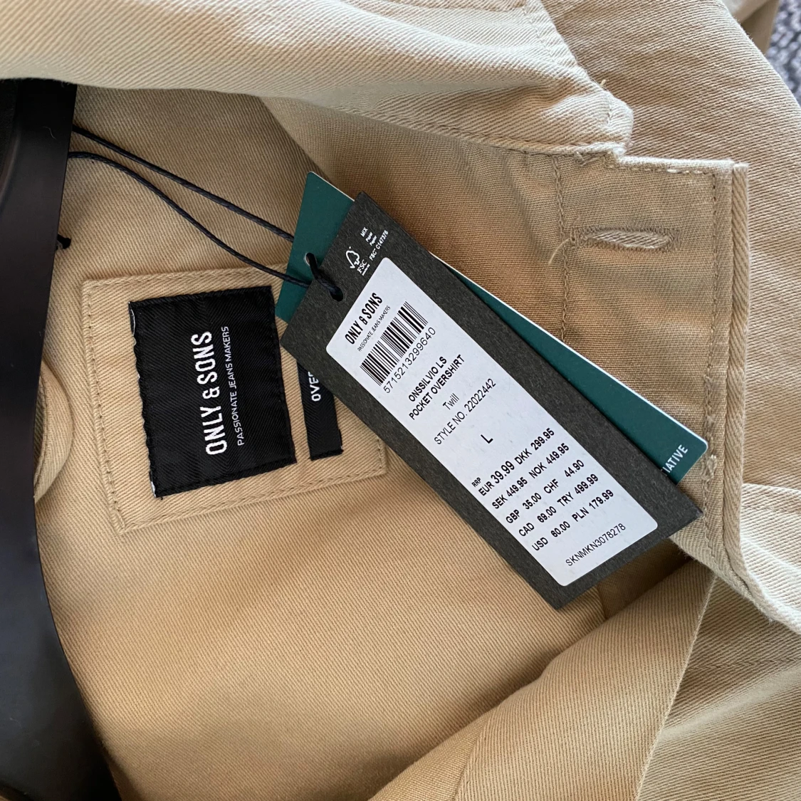 Beige overshirt från Only & Sons - 2