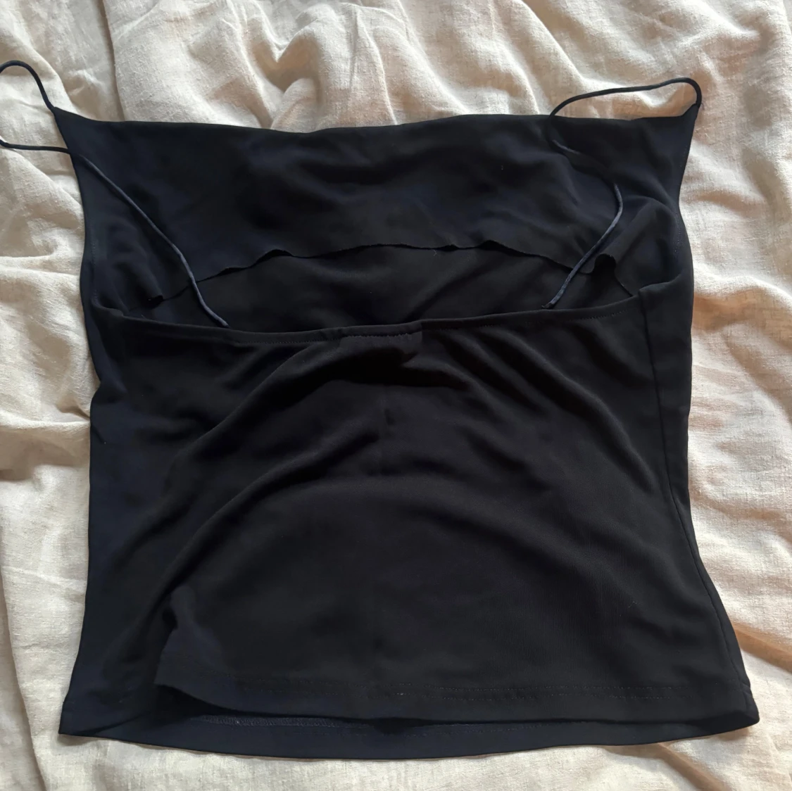 Svart linnetopp från Tempo Paris - 1