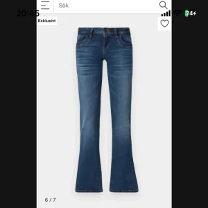 Ltb jeans - Säljer ett par super fina Valerie jeans ifrån Ltb, de är använda tre gånger och är i mycket fint skick💕 