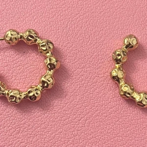 Smycken - Örhängen och ringar (Ej använda). 