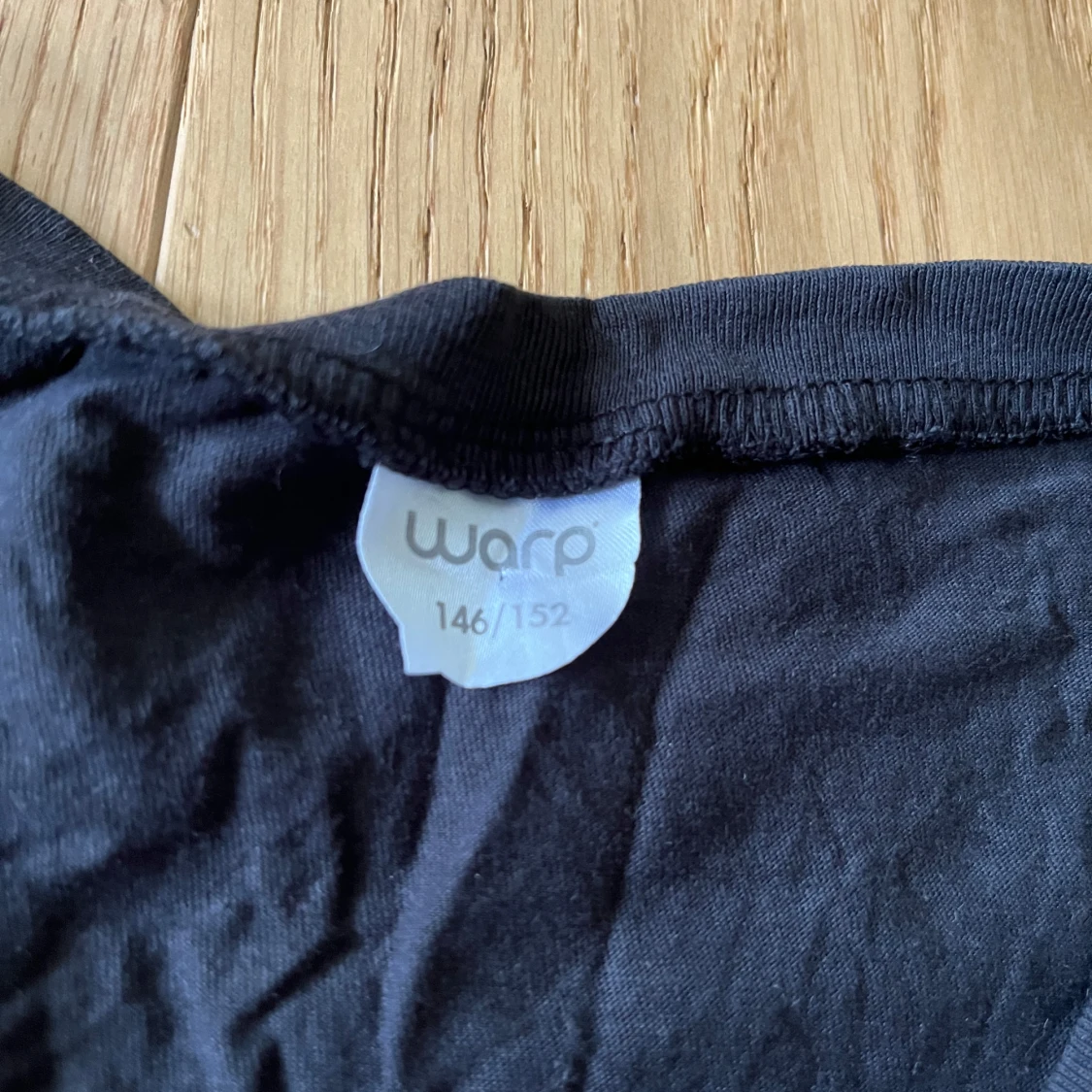 Svart t-shirtklänning Warp med tryck - 2